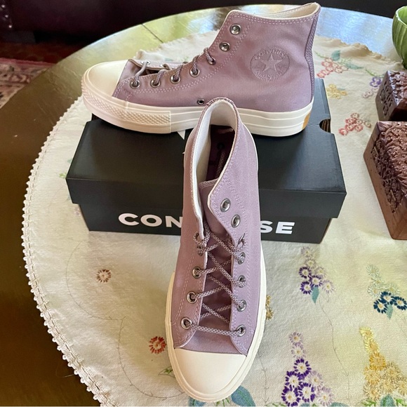 Converse Chuck Taylor AllStar Lift Platform HighTops. Lucid Lilac. Size 10 - Picture 6 of 15